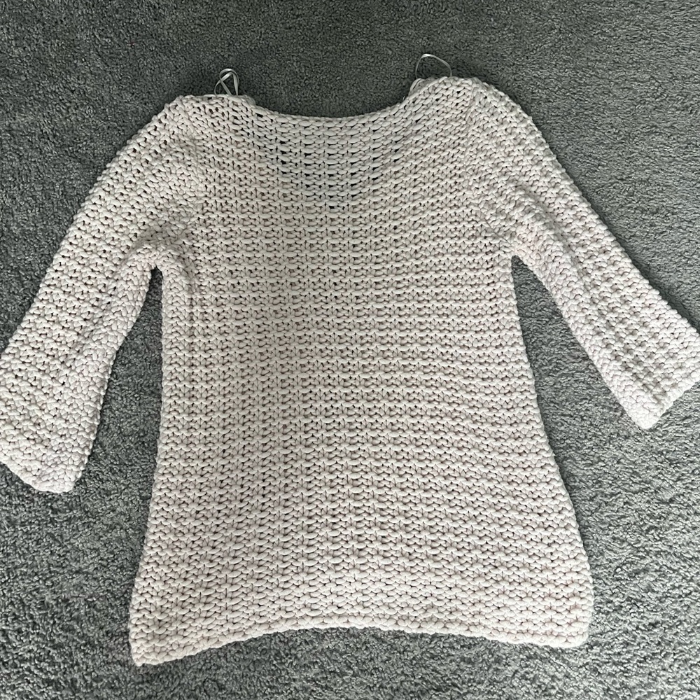 EUC  Zara Ladies Knit Sweater Small